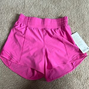 Lululemon Hotty Hot HR Short 4” Lined